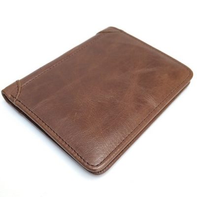 Những thứ đàn ông ra đường không bao giờ quên mang theo khi ra ngoài - Đồ da Lazio vi da 3 1 e1503191478265 - Đồ da Lazio